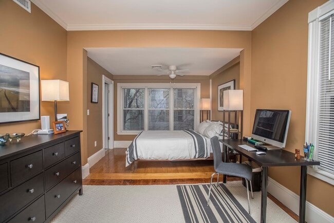 Building Photo - 633 Dorchester Ave