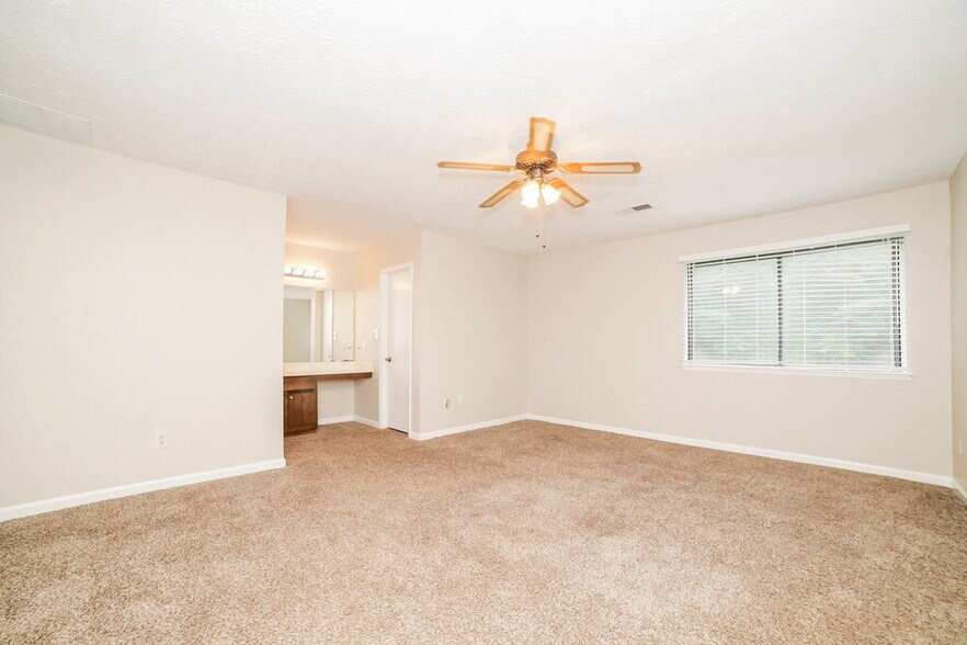 Building Photo - 35 Windsong Ct