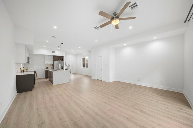 Building Photo - 1512 Barbee St