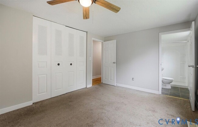 Building Photo - 5712 Willowbranch Dr