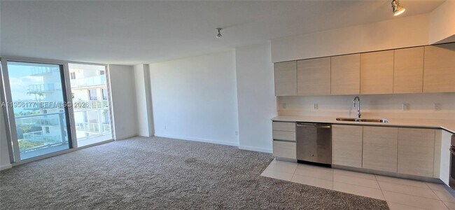 Building Photo - 4250 Biscayne Blvd