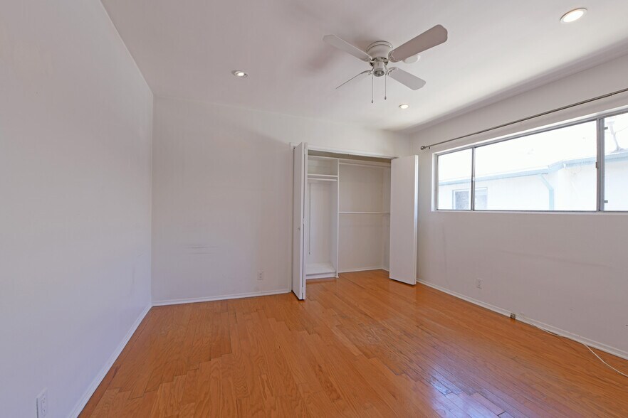 Building Photo - 1436 S Bedford St