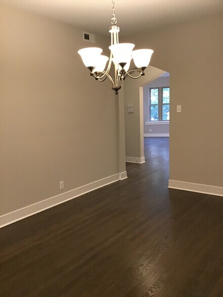 Building Photo - 8048 S Marshfield Ave