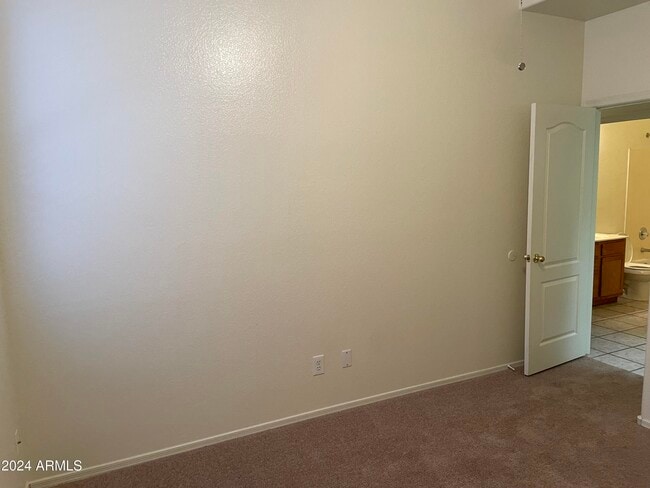 Building Photo - 7322 E Gallego Ln