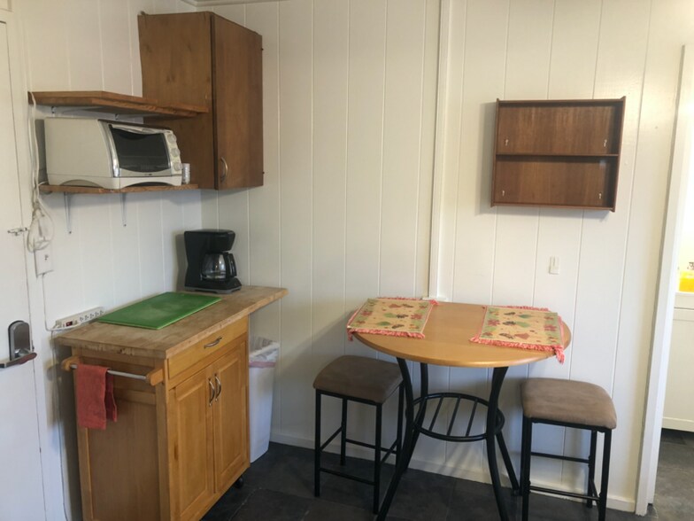 Building Photo - 1125A 2nd Ave