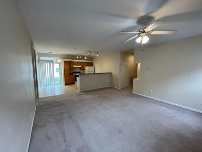 Building Photo - Beautiful Ranch home in Masterson Station ...