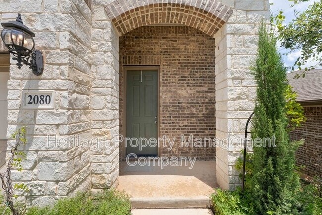 Building Photo - 2080 Cowan Dr