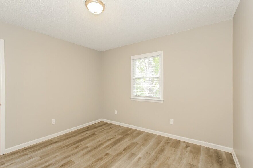 Building Photo - 6009 Burnt Mill Run