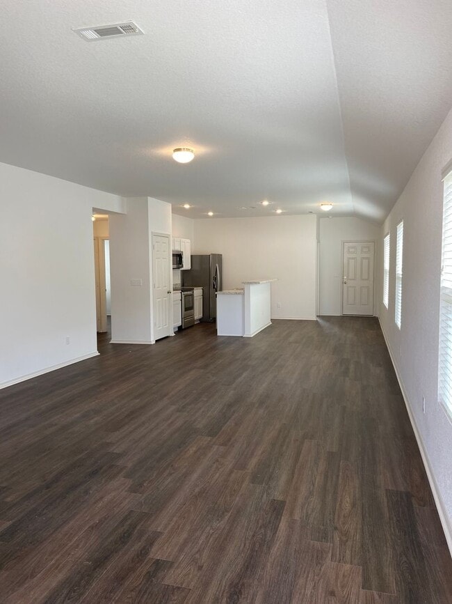 Building Photo - Now Preleasing: Stylish 3-Bedroom Home in Faulkner Crossing