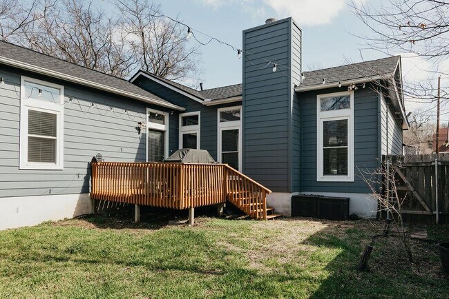 Building Photo - 1708 Wethersfield Rd