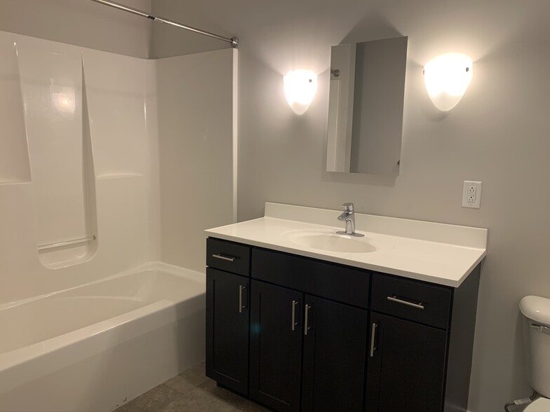 Unit # 214 Bathroom - Maiden Lane