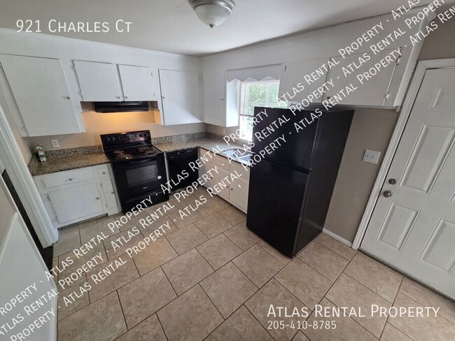 Building Photo - 921 Charles Ct