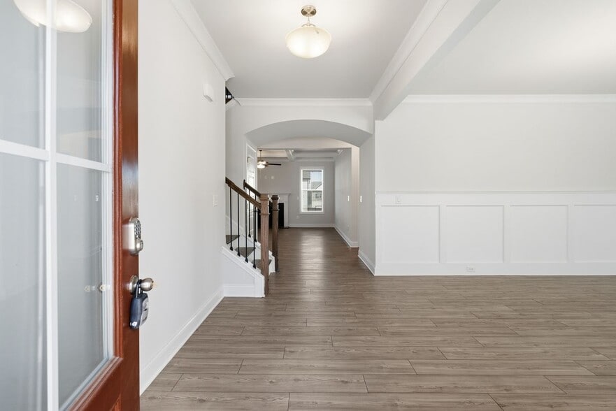 Building Photo - 1752 Dover Creek Ln