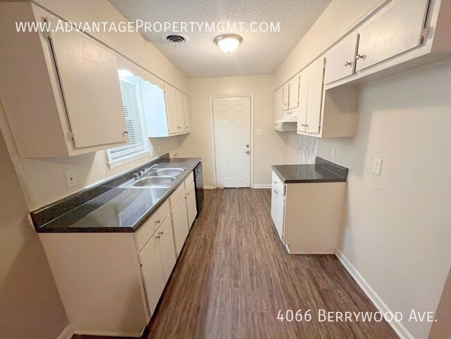 Building Photo - 4066 Berrywood Ave