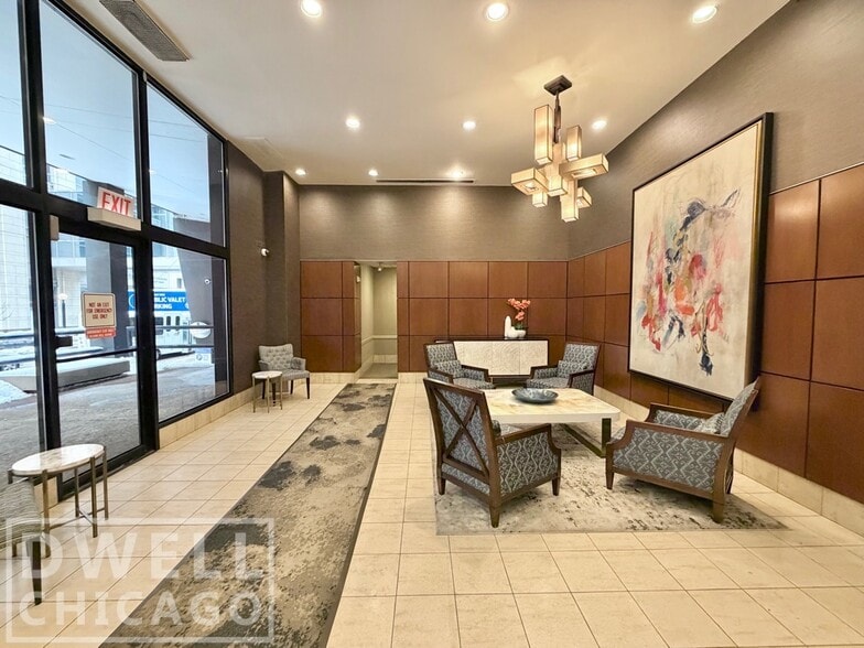 Building Photo - 233 E Erie St