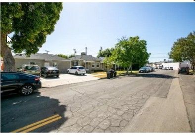 Building Photo - 1004 W Clark Ave