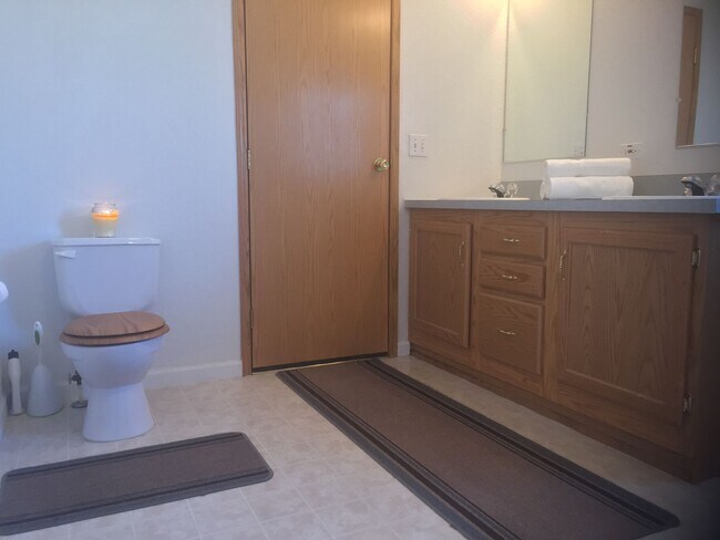 Building Photo - 3-Bed, 2-Bath Single-Family Home in Driggs