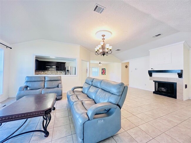 Building Photo - 7419 San Morino Dr