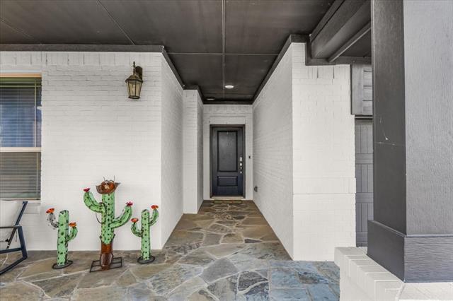 Building Photo - 2301 Shorthorn Dr