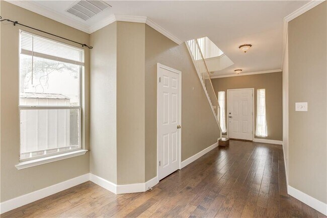 Building Photo - 13401 Gent Dr