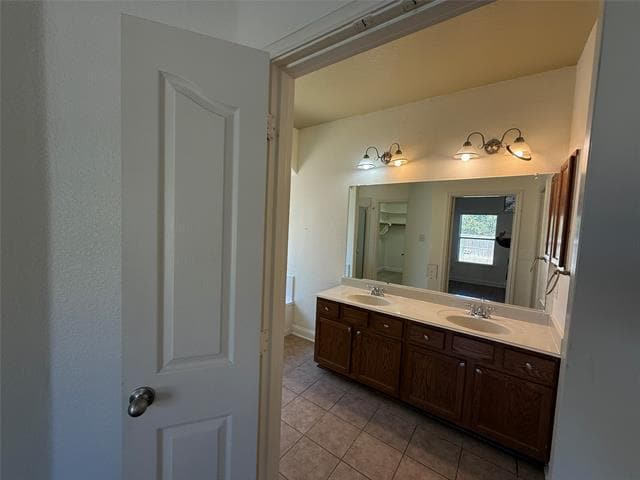 Building Photo - 3101 Spanish Oak Trail