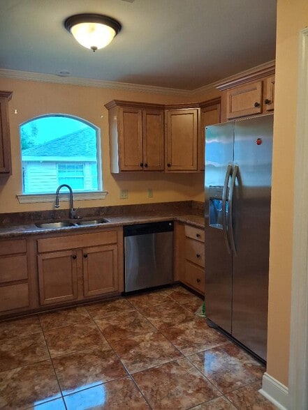 kitchen - 3447 Derby Pl