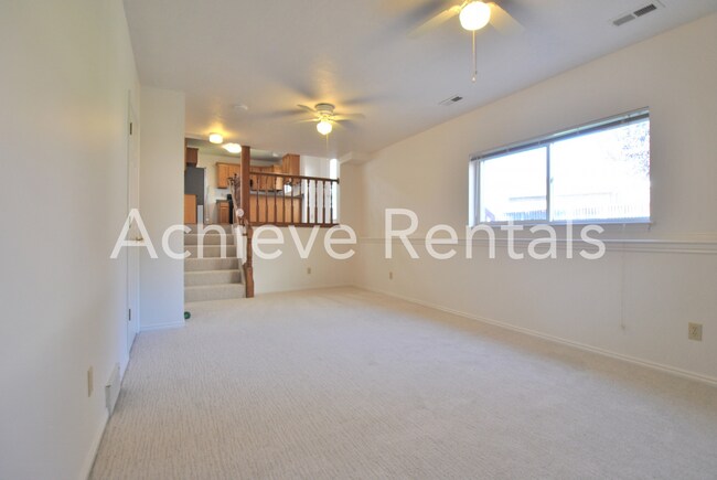 Building Photo - 1294 Eastridge Cir