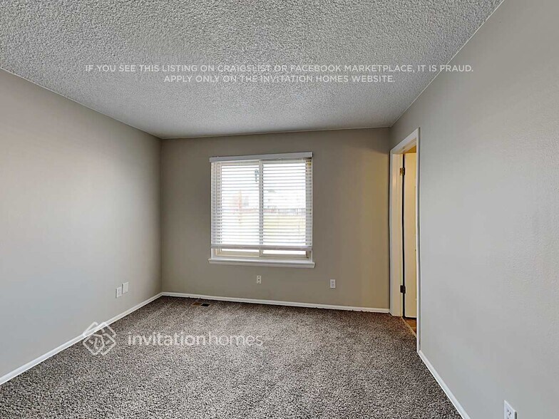 Building Photo - 4255 S Naples Way