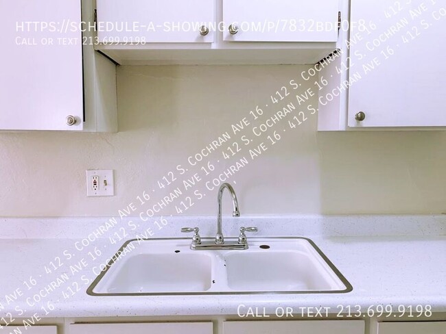 Building Photo - 412 Cochran Ave