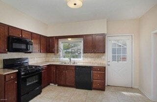 Building Photo - 352 Holmdene Blvd NE