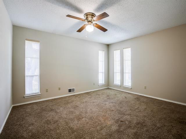 Building Photo - 2627 Forest Grove Dr