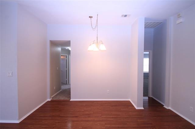 Building Photo - 824 Dixon Ln