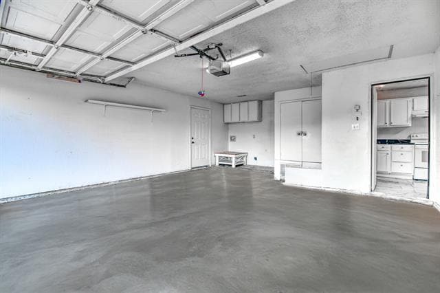 Building Photo - 807 Wind Brooke Dr