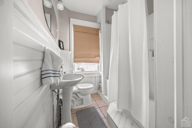 Building Photo - 72 N 6th St