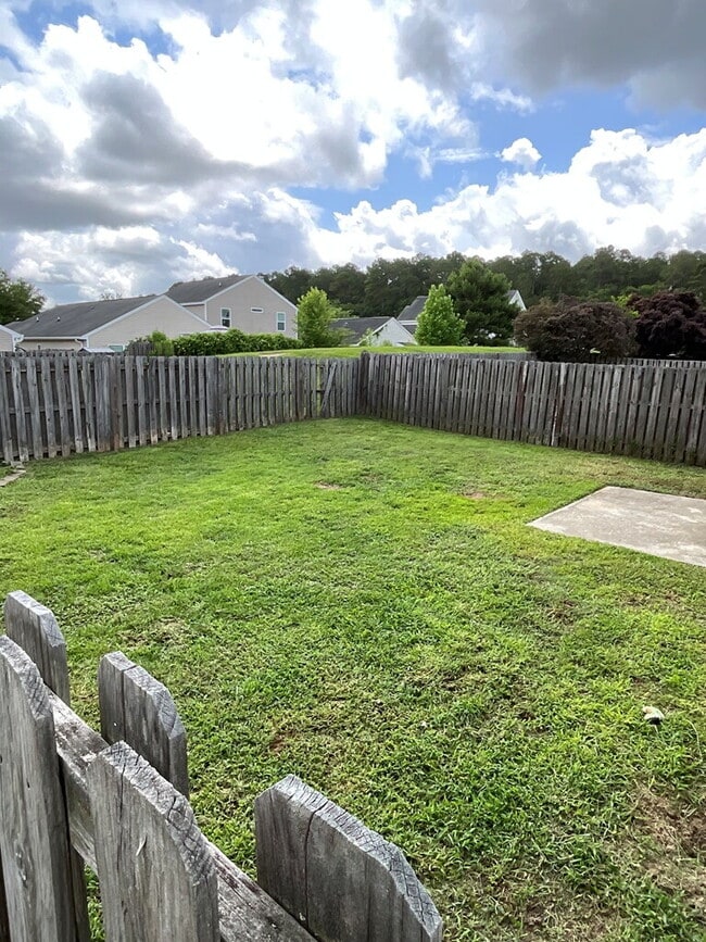 Building Photo - Godley Station Schools