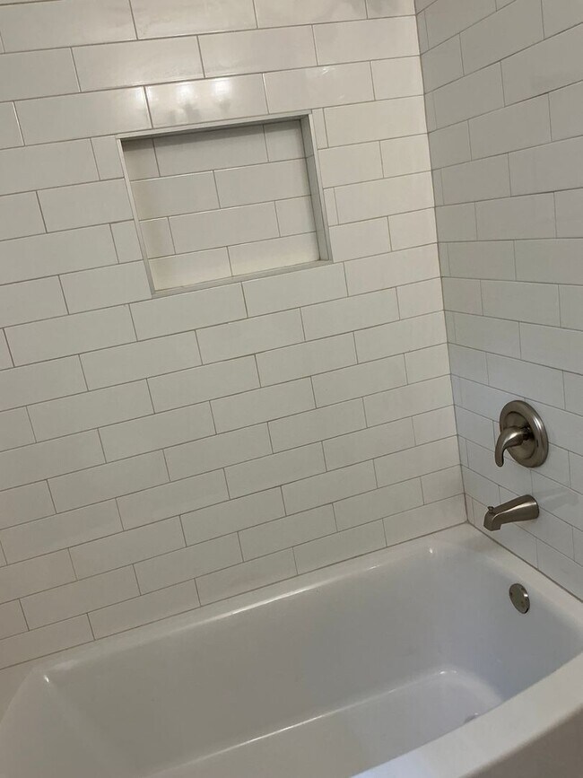 Building Photo - Now Available! Newly Renovated 3 BR/2 BA i...