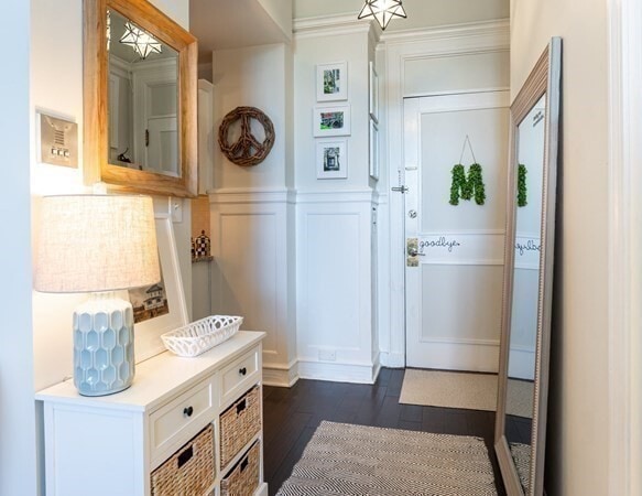 Building Photo - 16 Balmoral St