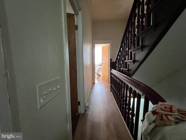 Building Photo - 1709 W Montgomery Ave