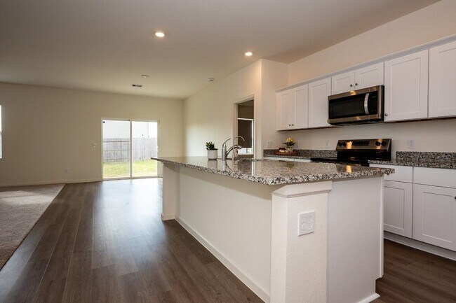 Building Photo - 5903 Grantgrala Dr