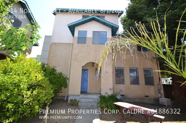 Building Photo - 514 North St