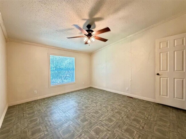 Building Photo - 372 Co Rd 4450