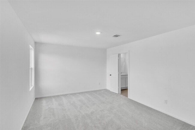 Building Photo - 26810 Nightingale Songs Dr