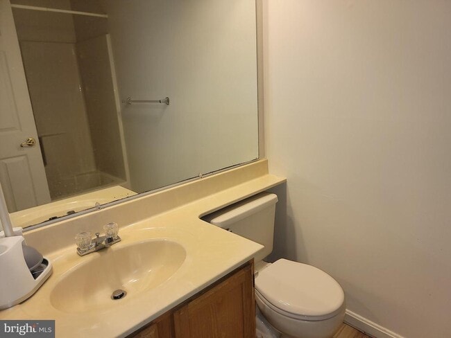 Building Photo - 1926 Thomas Run Cir