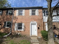 Building Photo - 706 Olde Greenwich Cir