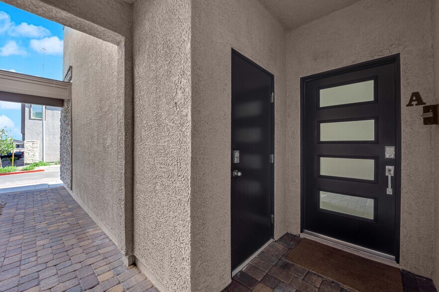 Entrance to Shared Garage - 247 Oliver Peak Ave