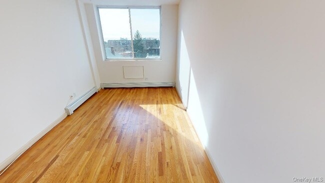 Building Photo - 67-09 Austin St