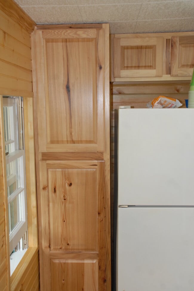 Building Photo - 2 Bedroom 1 Bath Home on E Fork off 441 S....