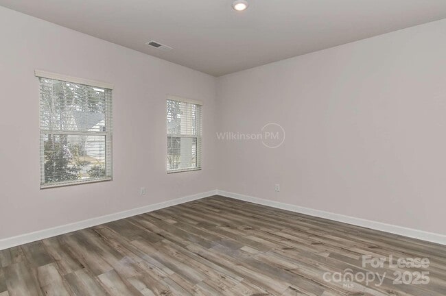 Building Photo - 4104 Armstrong Farm Dr