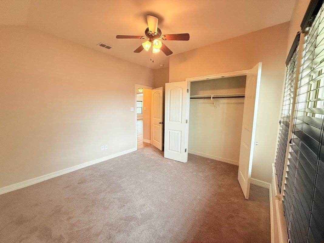 Building Photo - 4308 Bratton