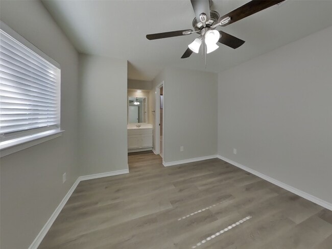 Building Photo - 5907 Misty Meadow St